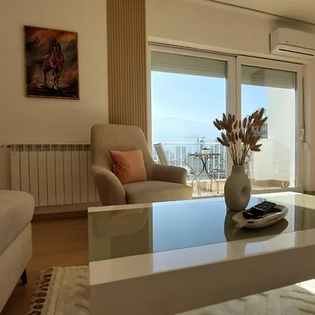 Mina Modern & Cozy Apartment Main City Square Gtc Skopje Exterior photo
