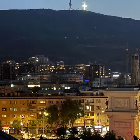 Mina Modern & Cozy Apartment Main City Square Gtc Skopje Exterior photo