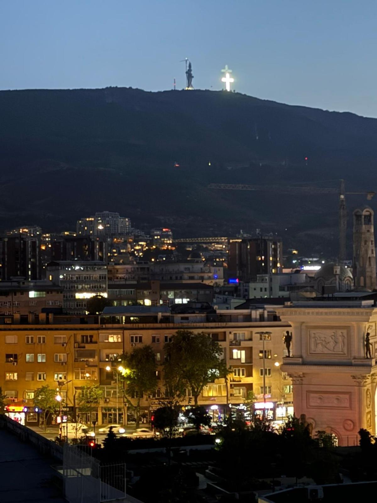 Mina Modern & Cozy Main Square Gtc Apartment Skopje