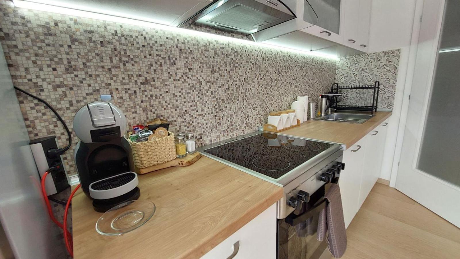 Apartment Mina Modern & Cozy Main Square Gtc