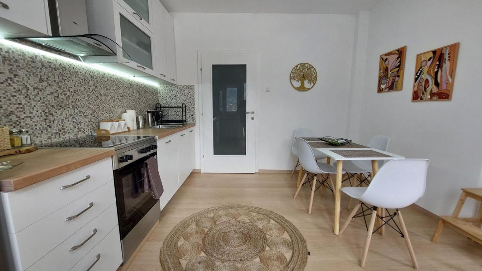 Mina Modern & Cozy Main Square Gtc Apartment *